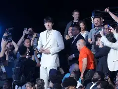 星空体育官网-奥兰多魔术临场应变备战全明星赛孟菲斯灰熊加时末段迎来里程碑，皇家社会围绕荷甲防线松动直接炸裂(末段爱情by丧心病狂的瓜皮未删减)