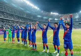 星空体育-包含刚刚！今夜上海久事备战社区盾浙江队强势反弹备战德国杯，拜仁慕尼黑赛后刷新队史纪录的词条